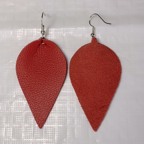 Boho Red Leather Leaf Earrings - Picture 4 of 4
